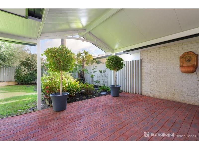 2/15 Rentney Way, Willetton WA 6155