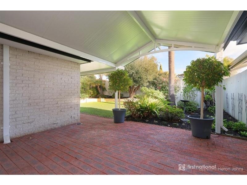 2/15 Rentney Way, Willetton WA 6155