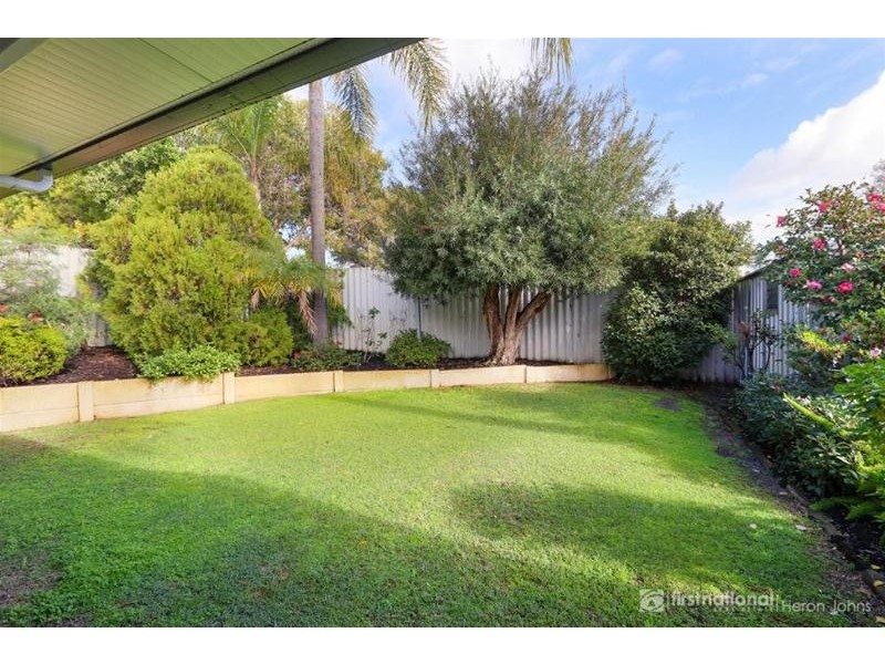 2/15 Rentney Way, Willetton WA 6155