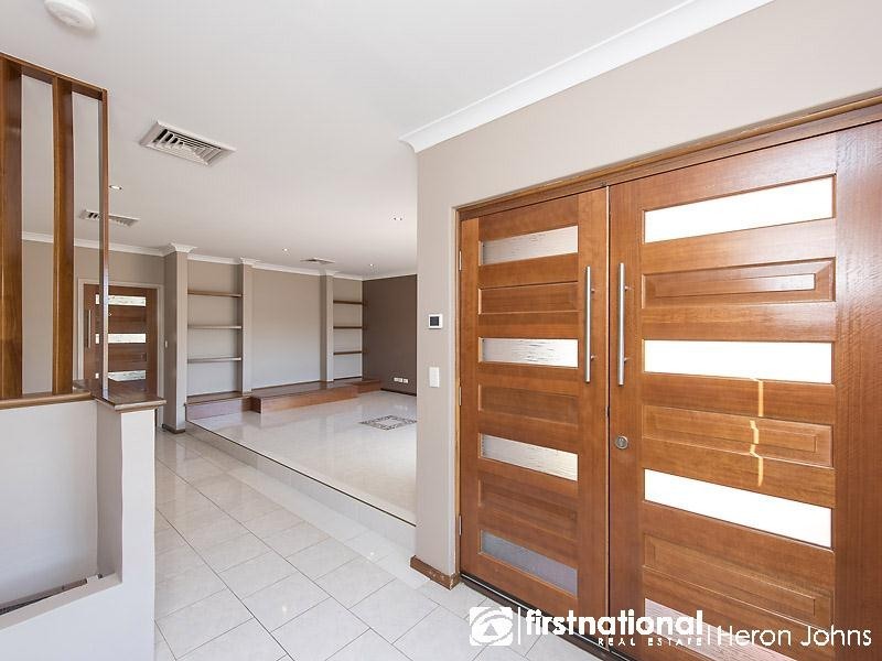 7 Waltham Court, Bateman WA 6150