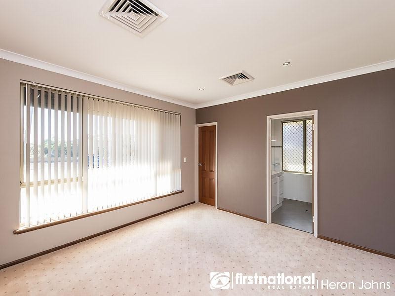 7 Waltham Court, Bateman WA 6150