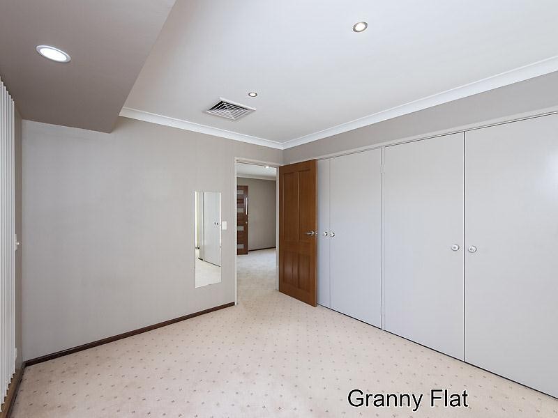 7 Waltham Court, Bateman WA 6150