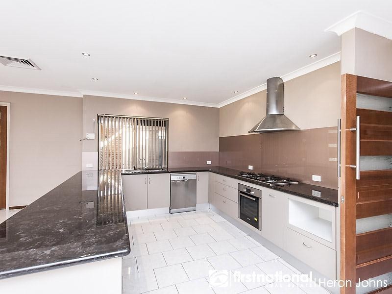 7 Waltham Court, Bateman WA 6150