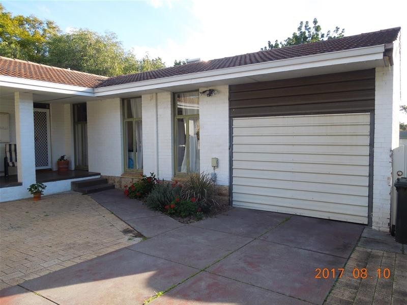 12 Rogerson Road, Mount Pleasant WA 6153