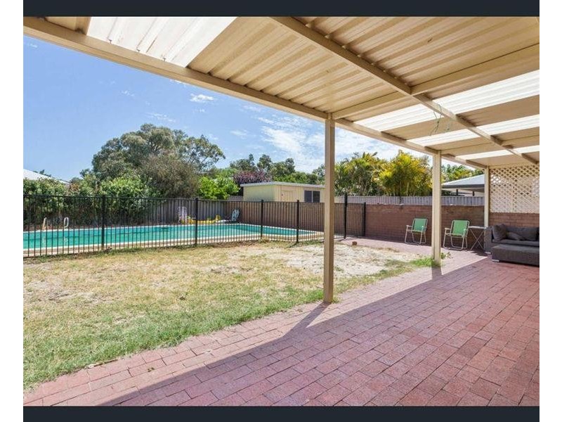 64a Wichmann Road, Attadale WA 6156