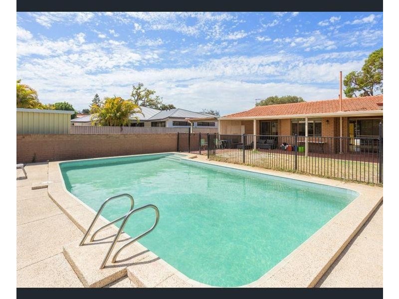 64a Wichmann Road, Attadale WA 6156