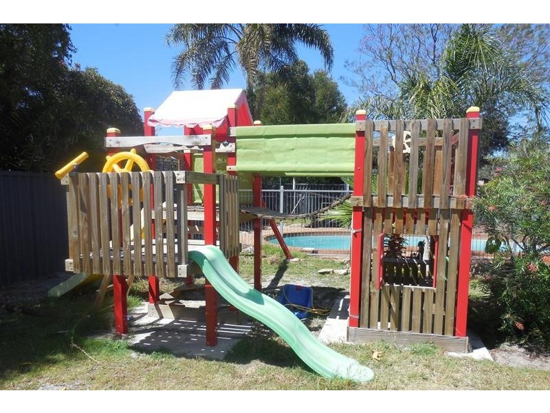 16 Findlay Road, Leeming WA 6149