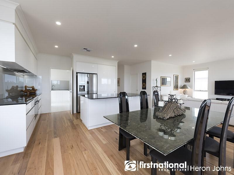 33 Longford Road, Beaconsfield WA 6162