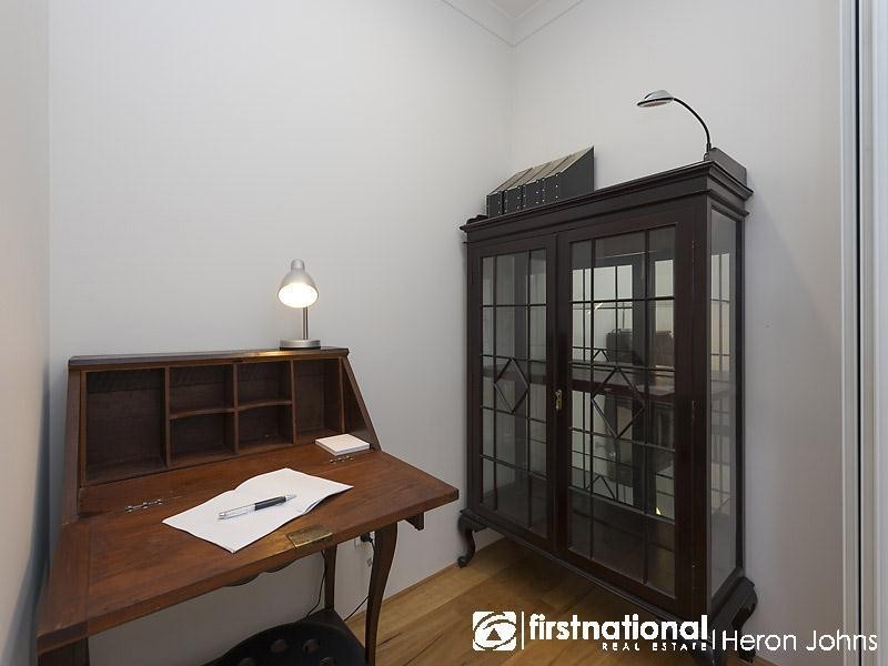 33 Longford Road, Beaconsfield WA 6162