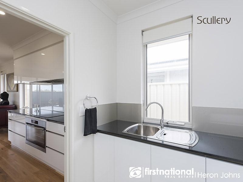 33 Longford Road, Beaconsfield WA 6162