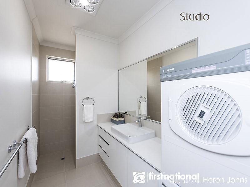 33 Longford Road, Beaconsfield WA 6162