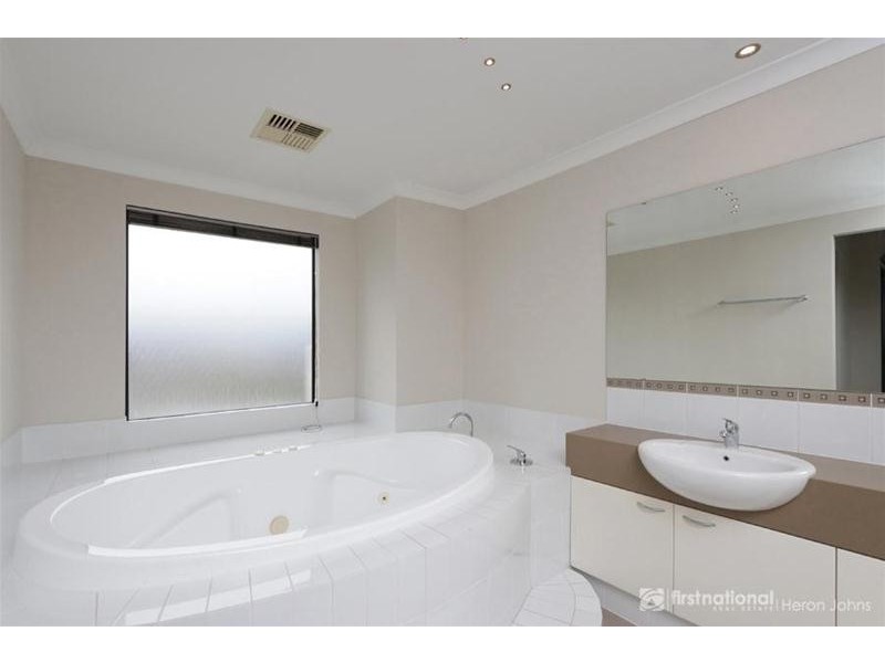 2/51 Tidewater Way, Ascot WA 6104