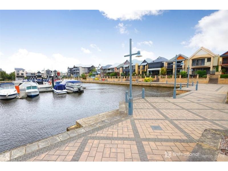 2/51 Tidewater Way, Ascot WA 6104