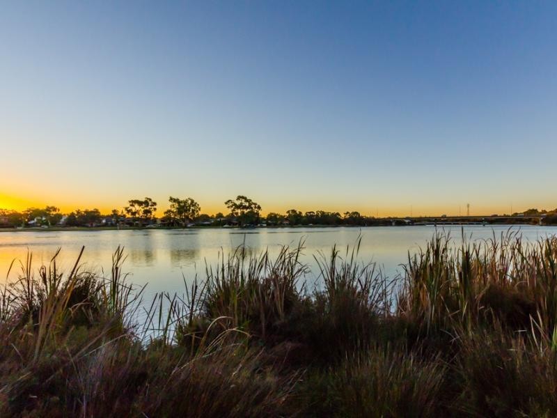 13 Glennon Way, Rossmoyne WA 6148