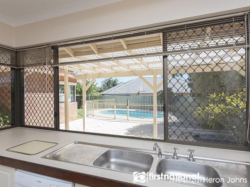 16 Salmond Way, Bull Creek WA 6149