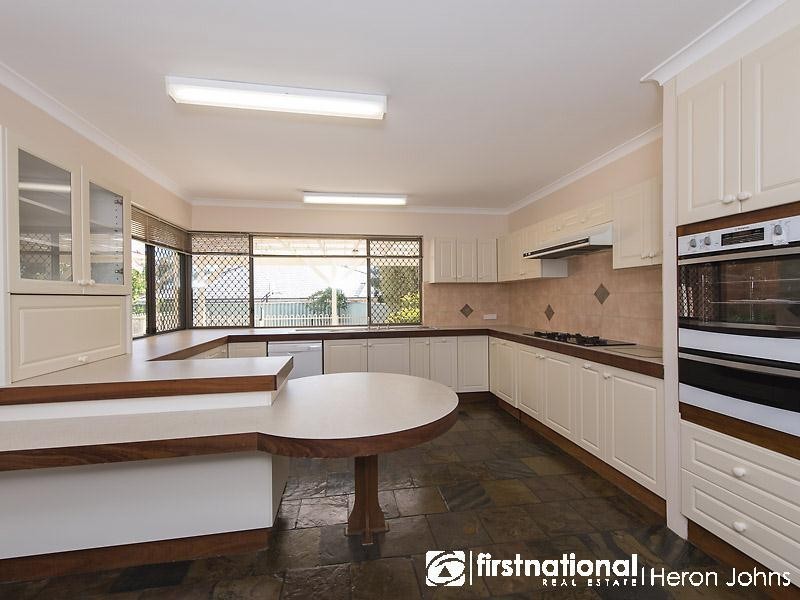 16 Salmond Way, Bull Creek WA 6149