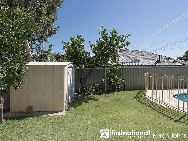 16 Salmond Way, Bull Creek WA 6149