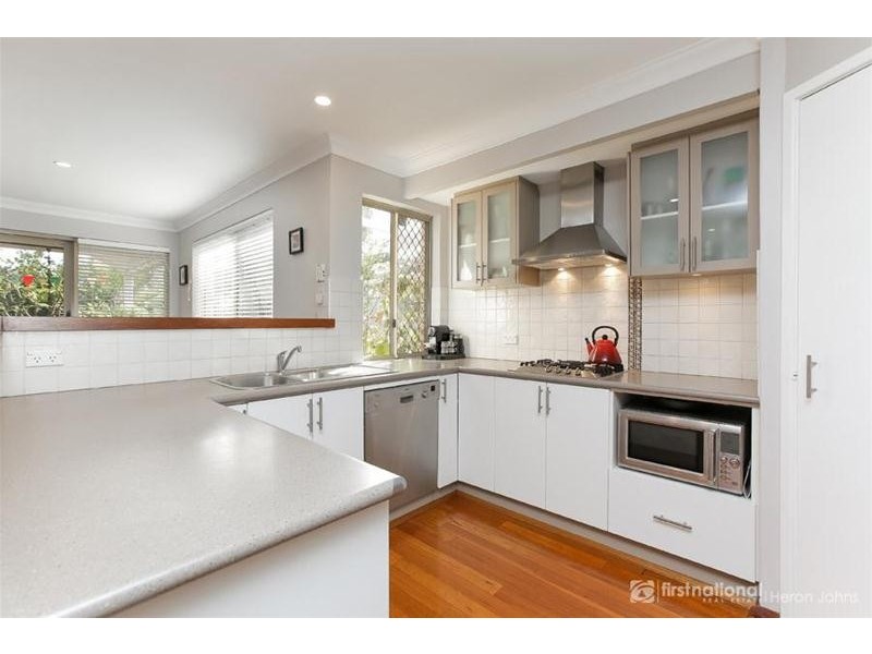 9 Beresford Place, Leeming WA 6149