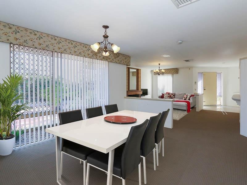 3 McGowan Cove, Bateman WA 6150