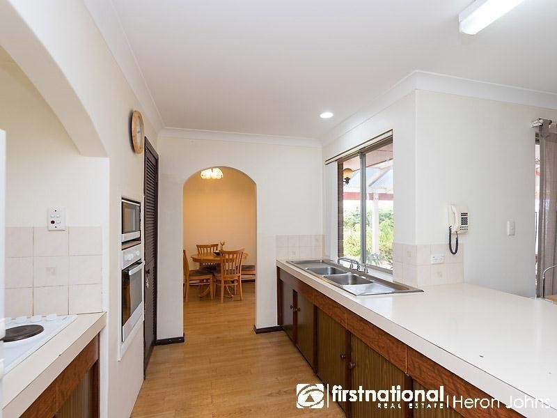 14 More Crescent, Bull Creek WA 6149