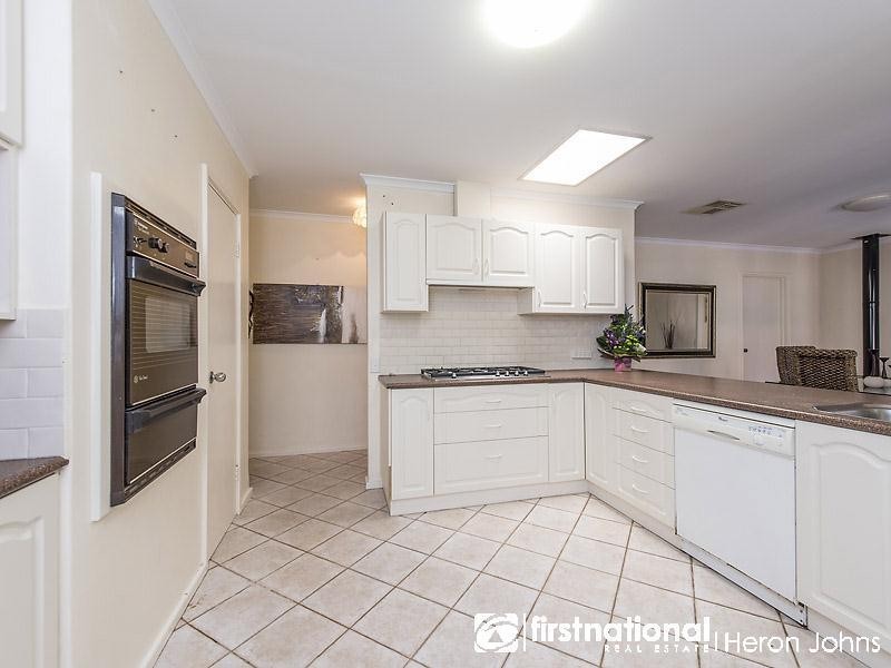 11 Vigors Avenue, Bull Creek WA 6149