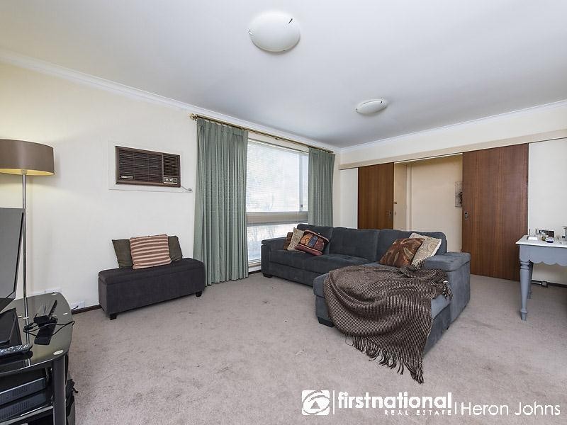 11 Vigors Avenue, Bull Creek WA 6149