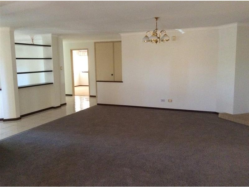 19 Northmore Crescent, Winthrop WA 6150