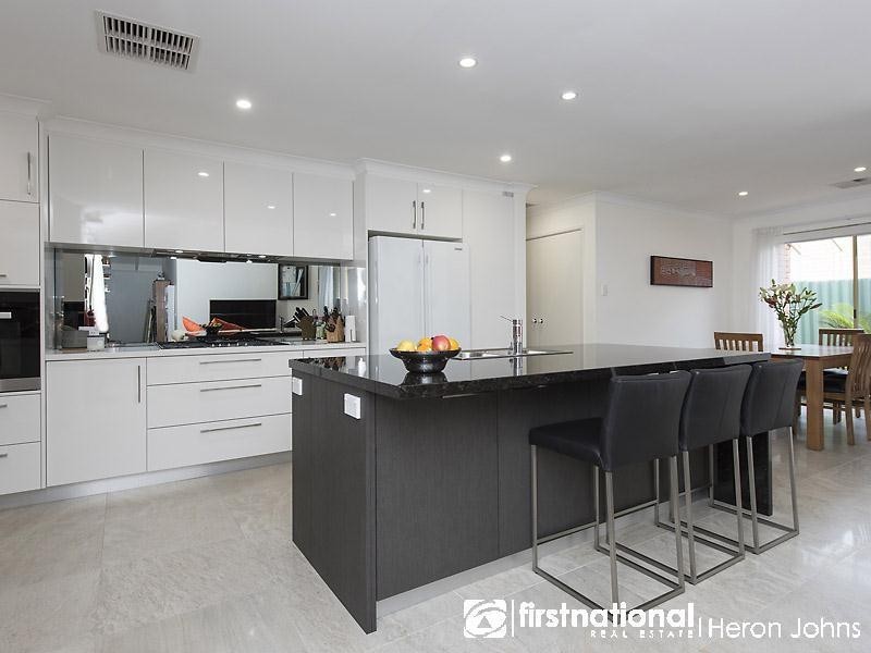 44 Dean Road, Bateman WA 6150