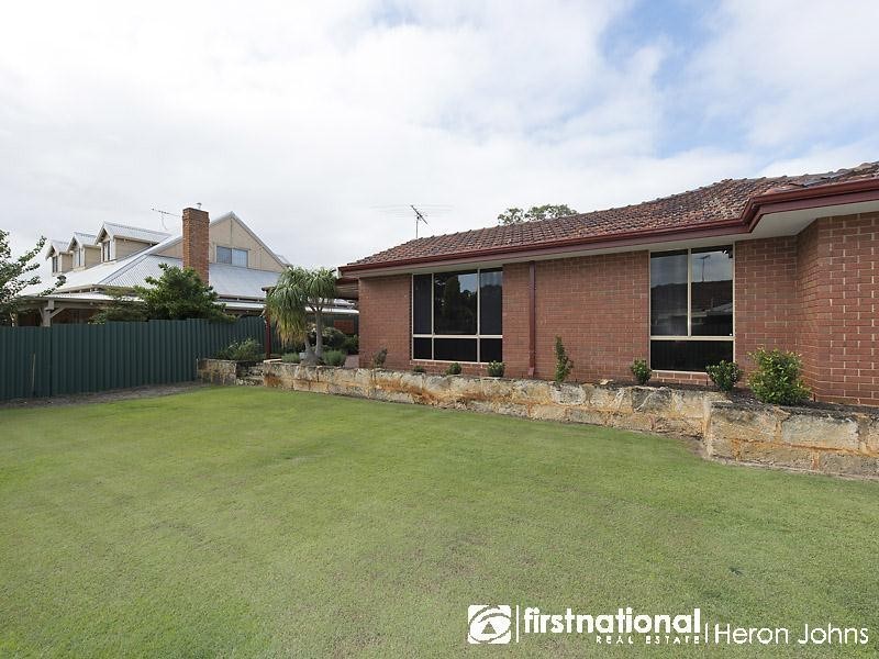 44 Dean Road, Bateman WA 6150