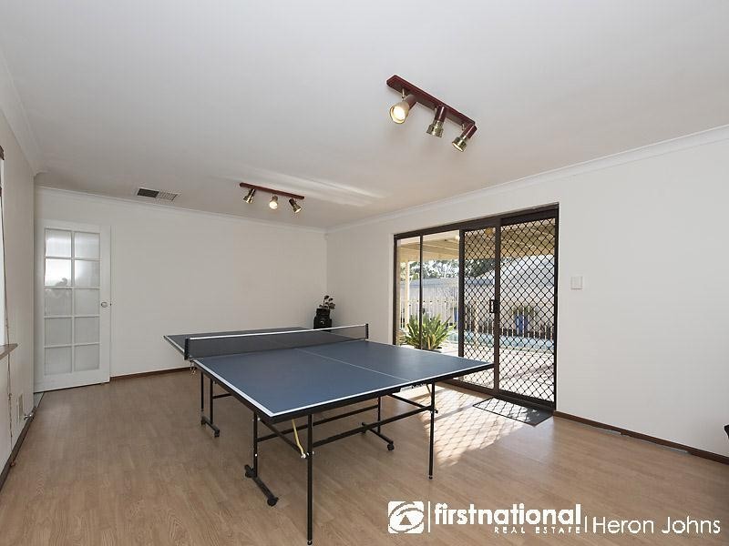 16 Broadhurst Crescent, Bateman WA 6150