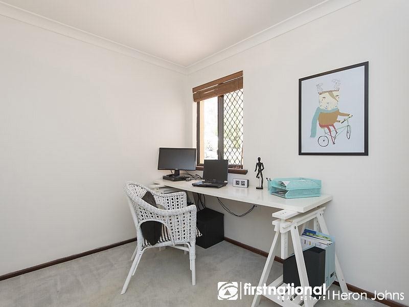 16 Broadhurst Crescent, Bateman WA 6150