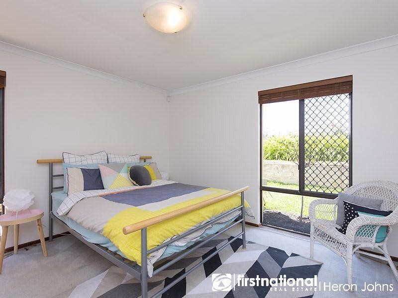 16 Broadhurst Crescent, Bateman WA 6150