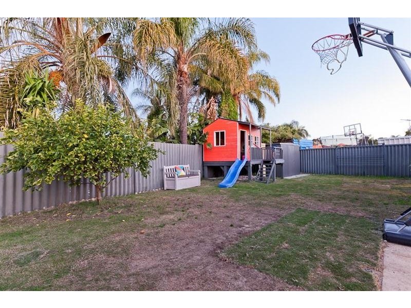 56 Broadhurst Crescent, Bateman WA 6150