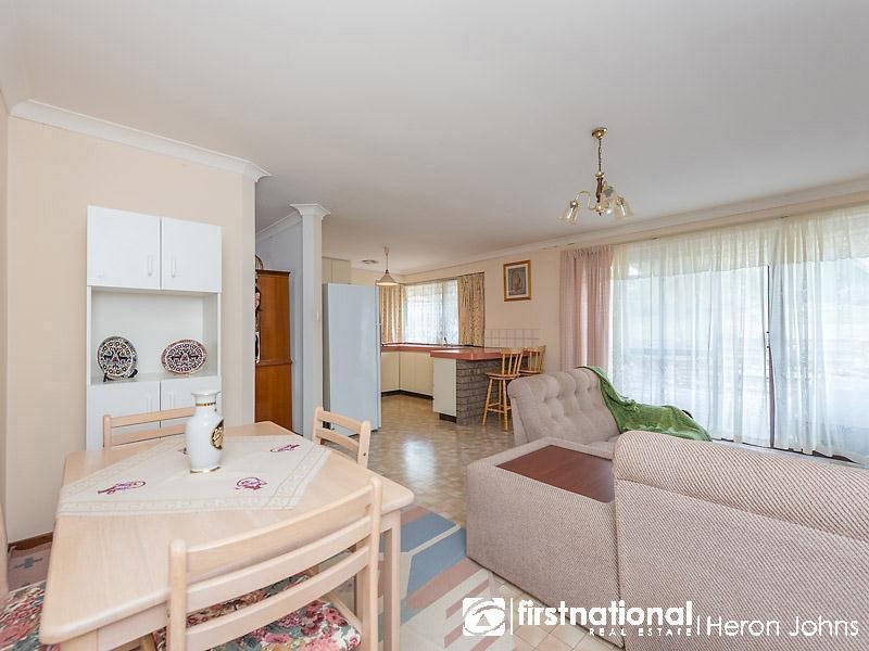 29 Blandfield Way, Parkwood WA 6147