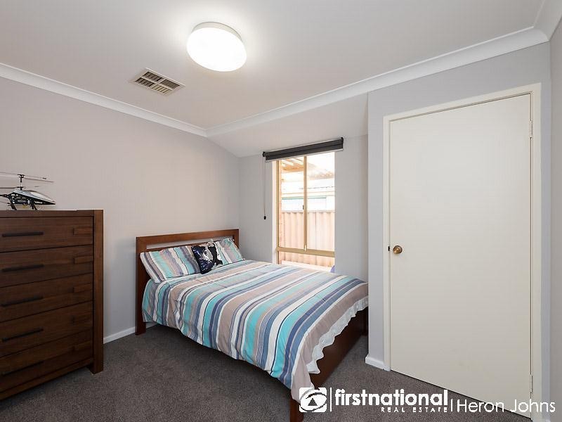 11 Sellen Court, Leeming WA 6149