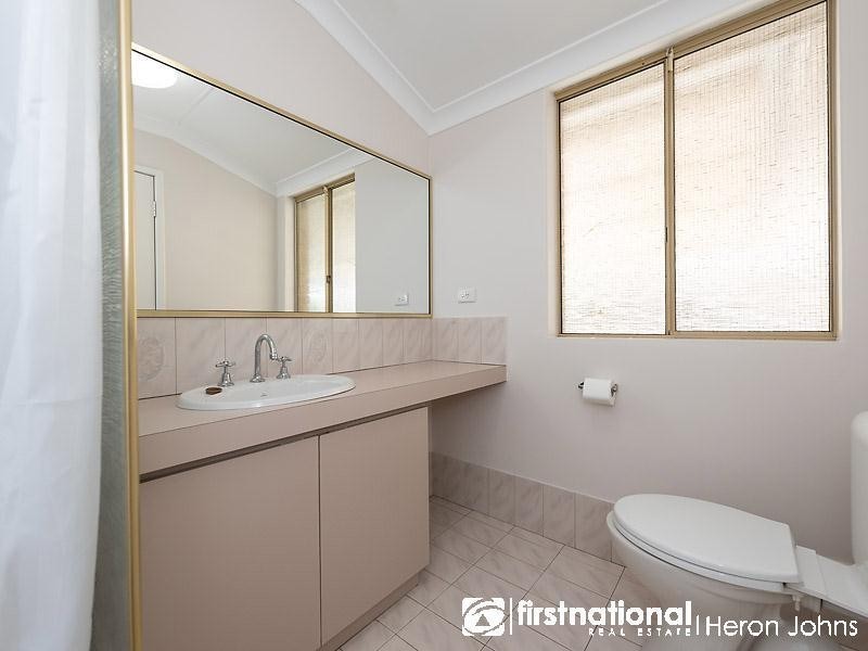 11 Sellen Court, Leeming WA 6149