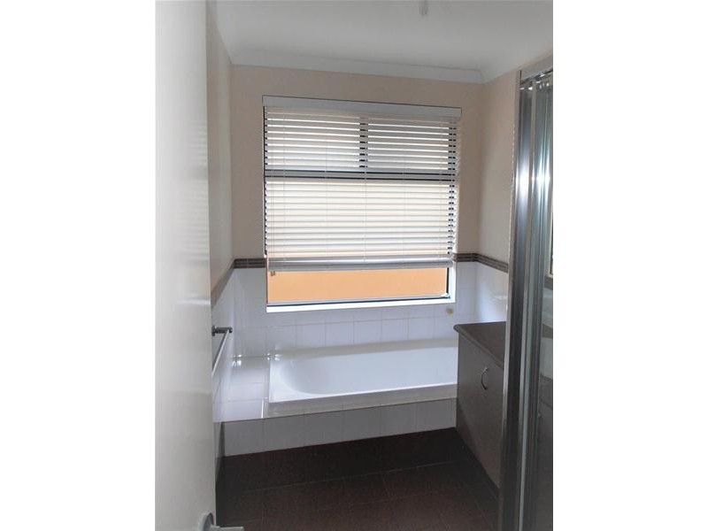 17 Bushy Gardens, Canning Vale WA 6155