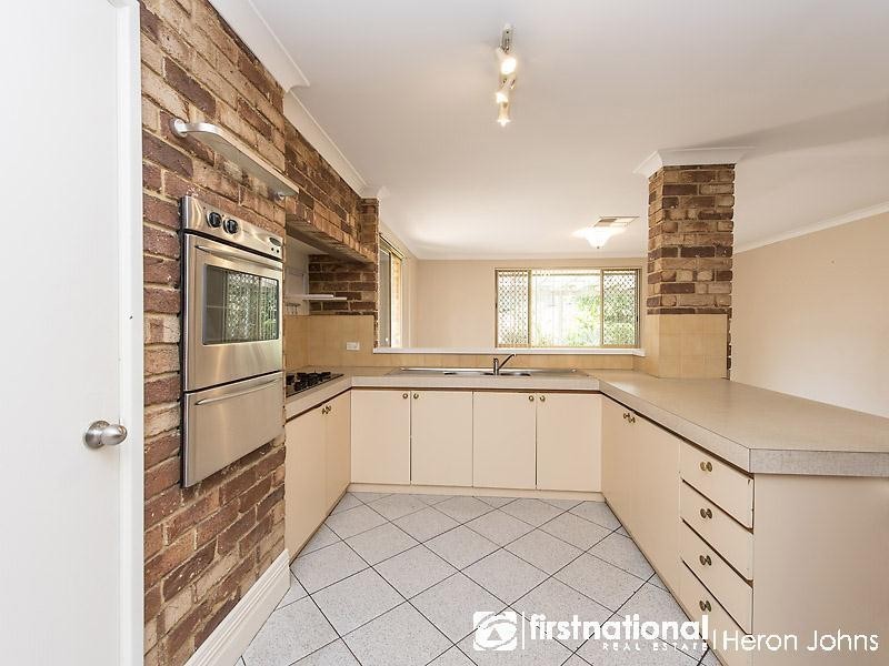 44 Hillock Circle, Leeming WA 6149