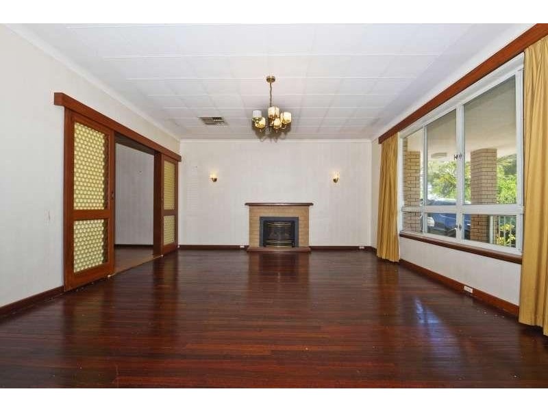 7 Nethercott Street, Huntingdale WA 6110