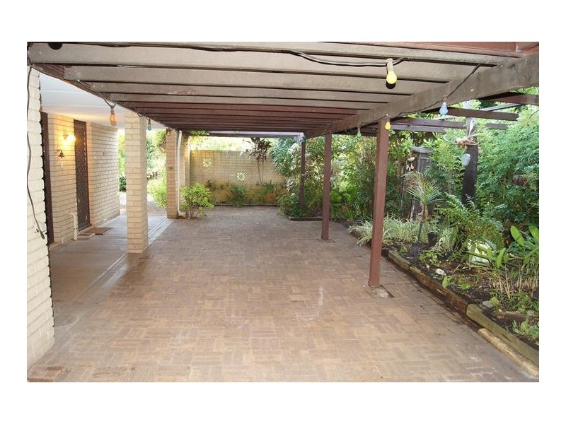 6 Nigel Court, Leeming WA 6149