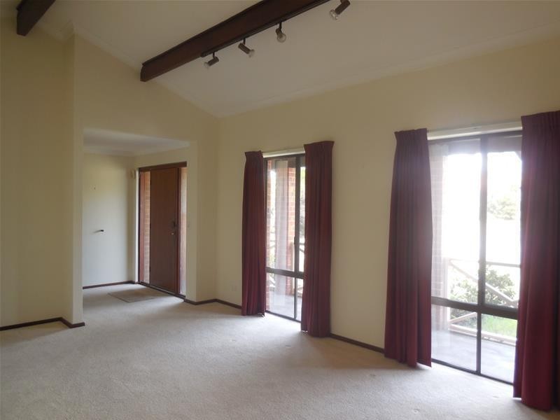 9 Ewing Avenue, Bull Creek WA 6149