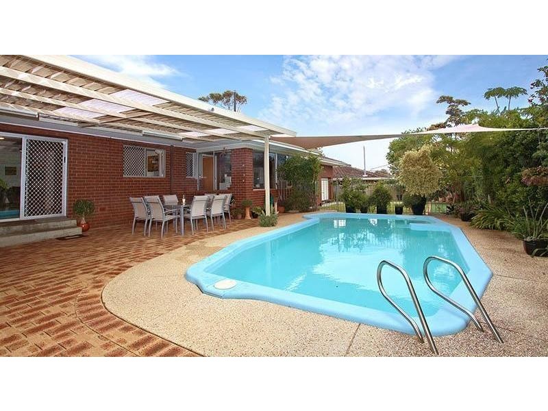 4 Gough Place, Booragoon WA 6154