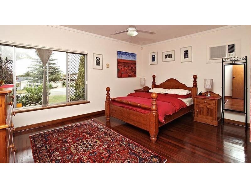 4 Gough Place, Booragoon WA 6154