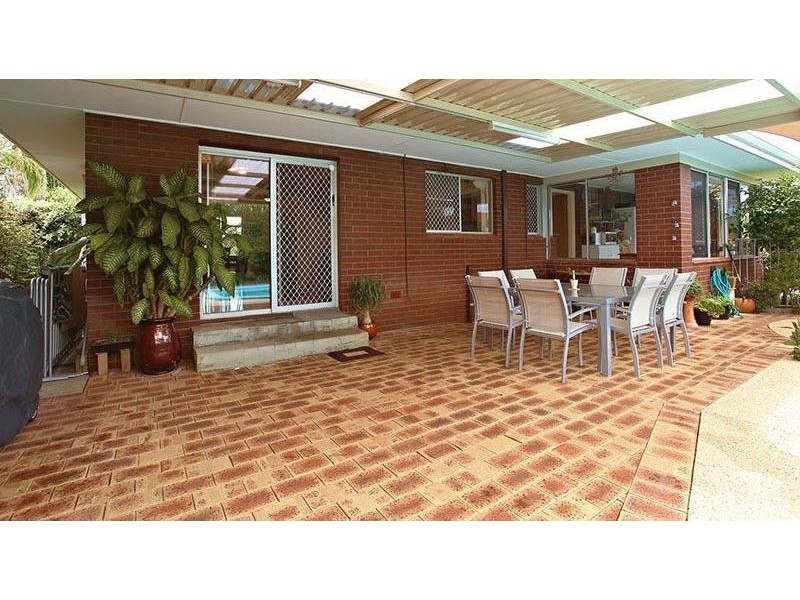 4 Gough Place, Booragoon WA 6154