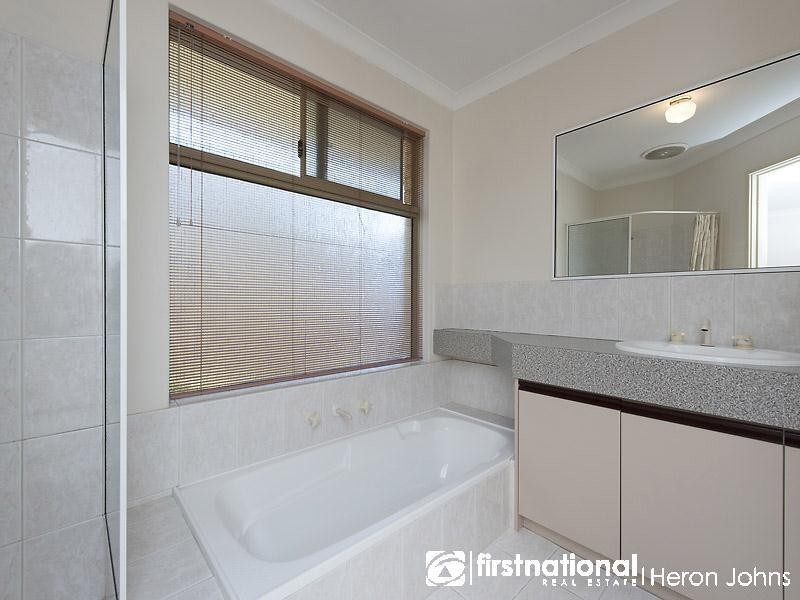 1 Anstie Way, Bull Creek WA 6149