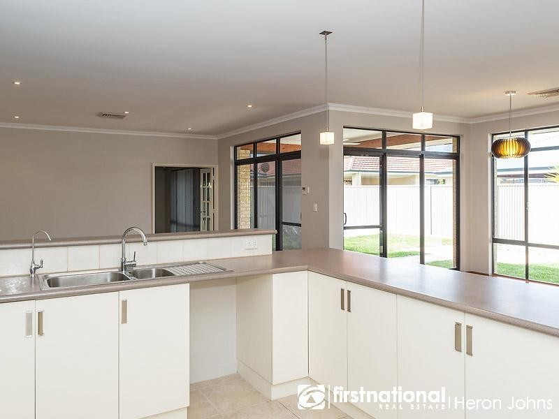 44 Walkingdale Promenade, Southern River WA 6110