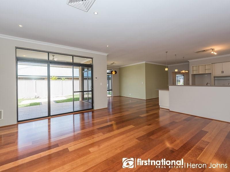 44 Walkingdale Promenade, Southern River WA 6110