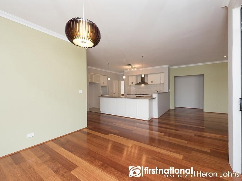 44 Walkingdale Promenade, Southern River WA 6110