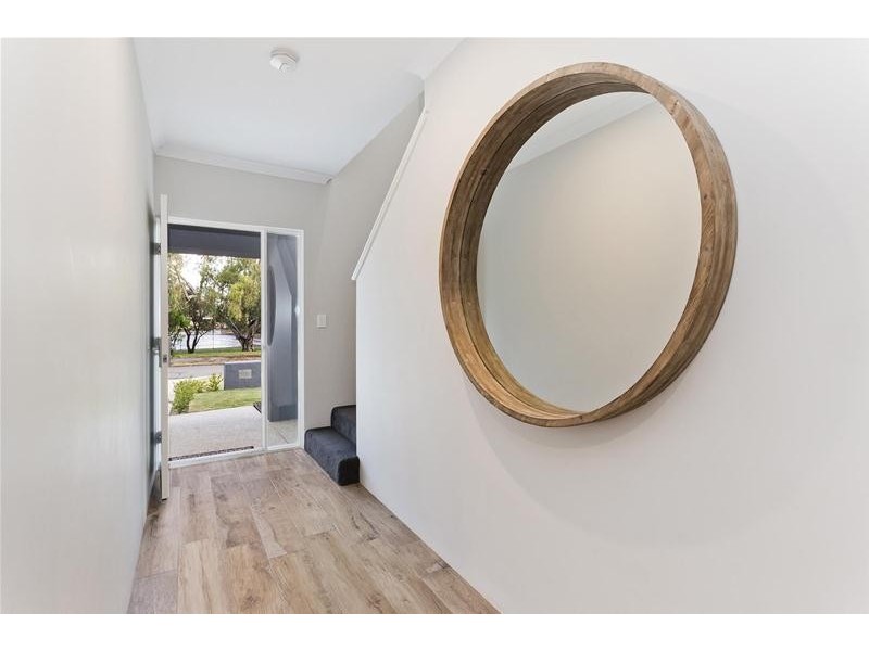 12B Mandala Crescent, Bateman WA 6150