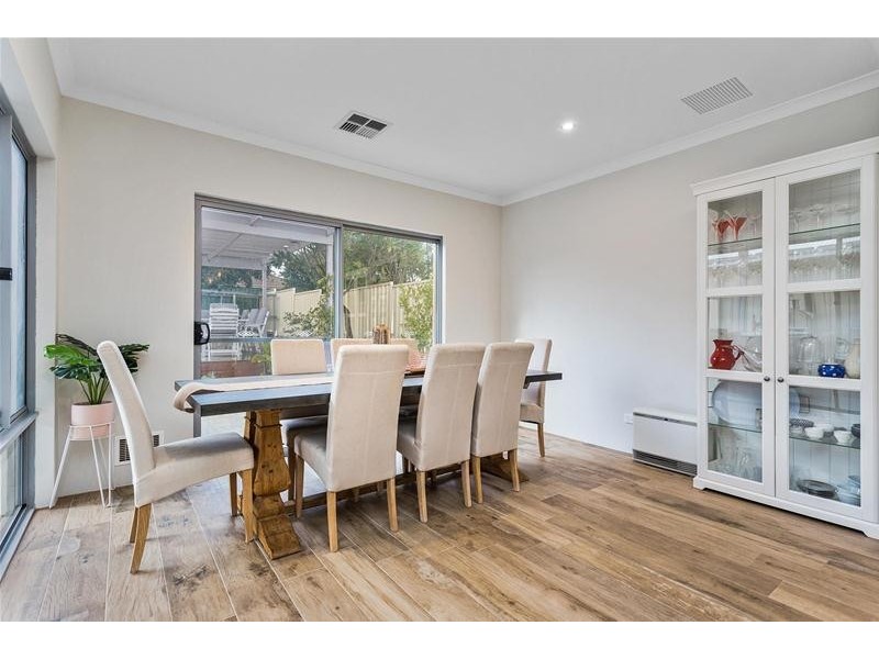 12B Mandala Crescent, Bateman WA 6150